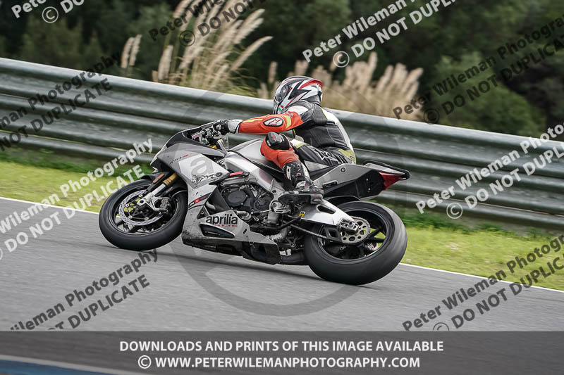 estoril;event digital images;motorbikes;no limits;peter wileman photography;portugal;trackday;trackday digital images